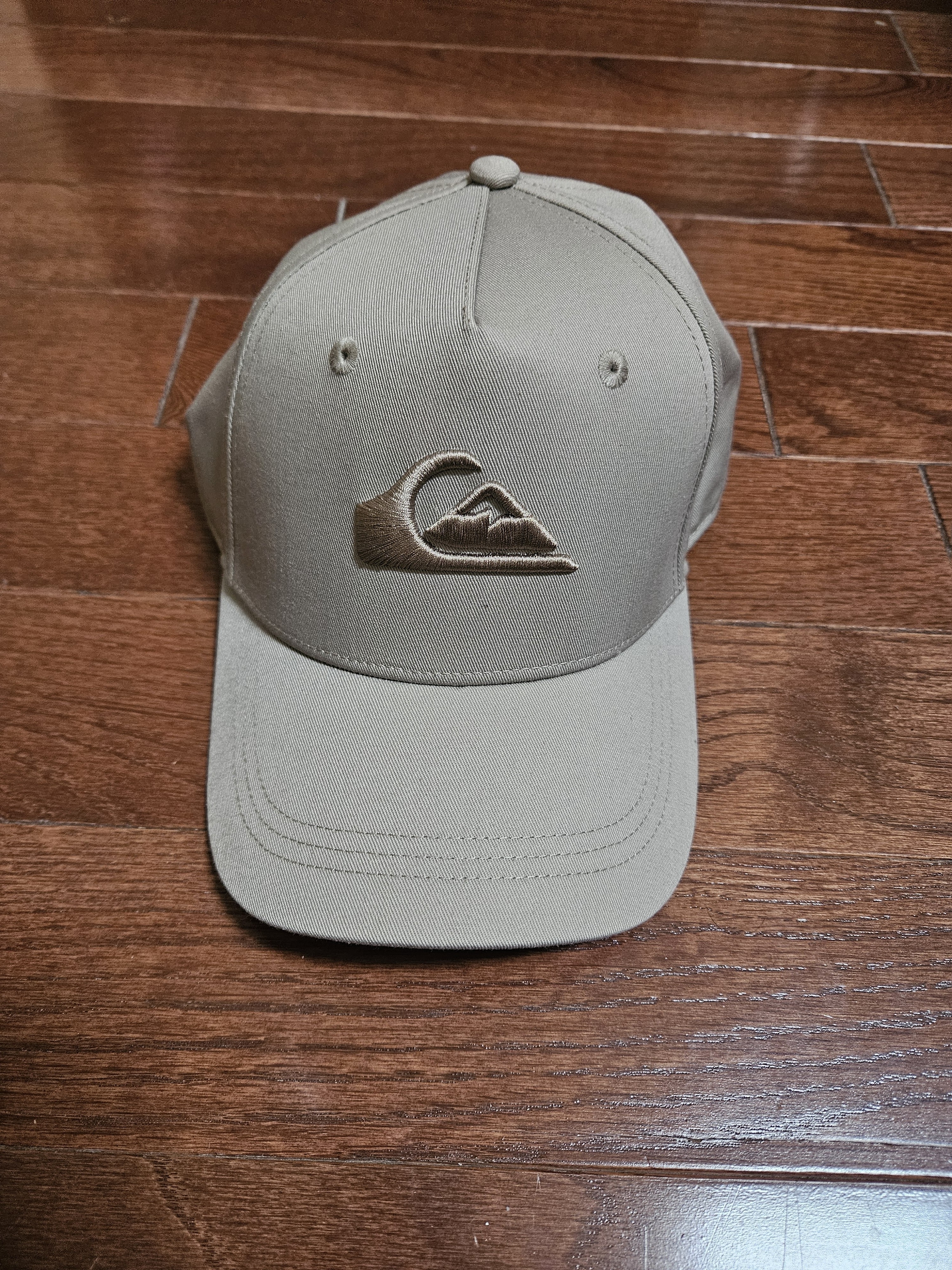 Quiksilver Embroidered Logo Baseball Cap